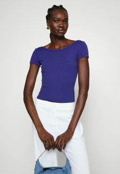 MAX & Co. Danzante - T-Shirt Basique - Bluette 11 MAX & Co. Danzante - T-Shirt Basique - Bluette -MAX & Co.Ventes 30c0f49448ff415393a91a20eb13fe13