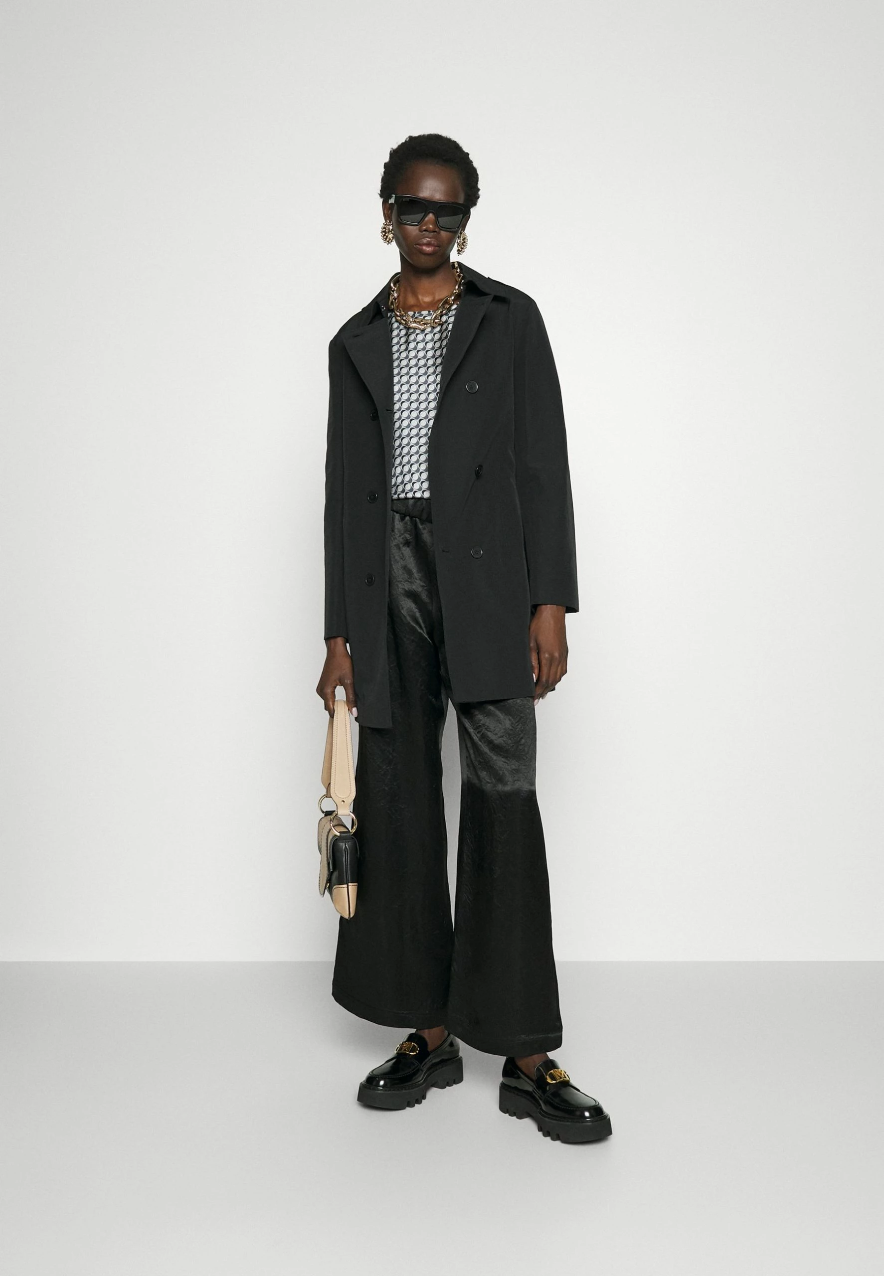 MAX & Co. Milo - Trench - Black 4 MAX & Co. Milo - Trench - Black – Image 2