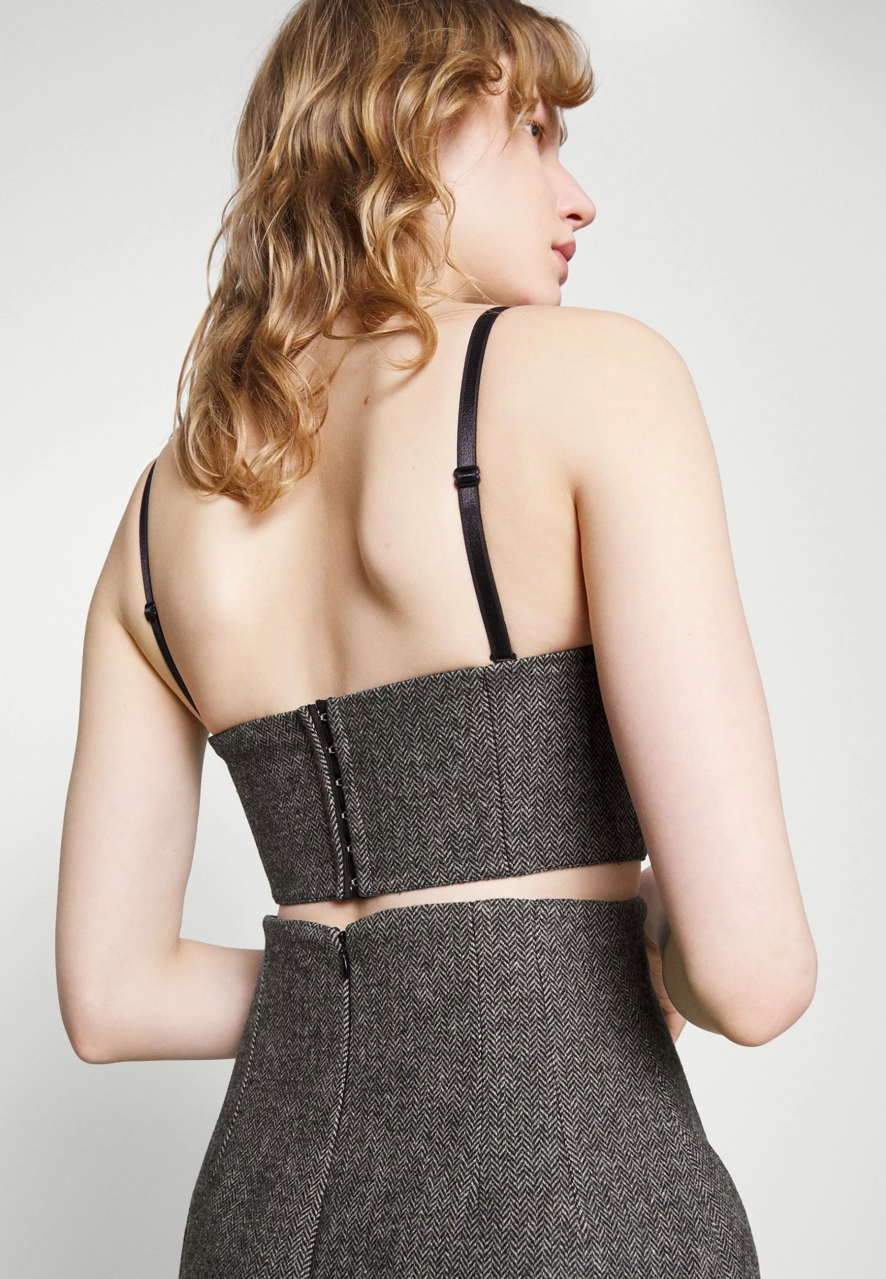 MAX & Co. Kiku - Débardeur - Grey 11 MAX & Co. Kiku - Débardeur - Grey – Image 9