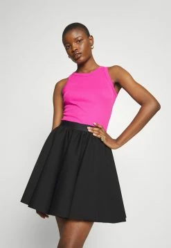 MAX & Co. Gianduia - Jupe Trapèze - Black 11 MAX & Co. Gianduia - Jupe Trapèze - Black -MAX & Co.Ventes 737a482b19c445b1932bcd690e7faa6d