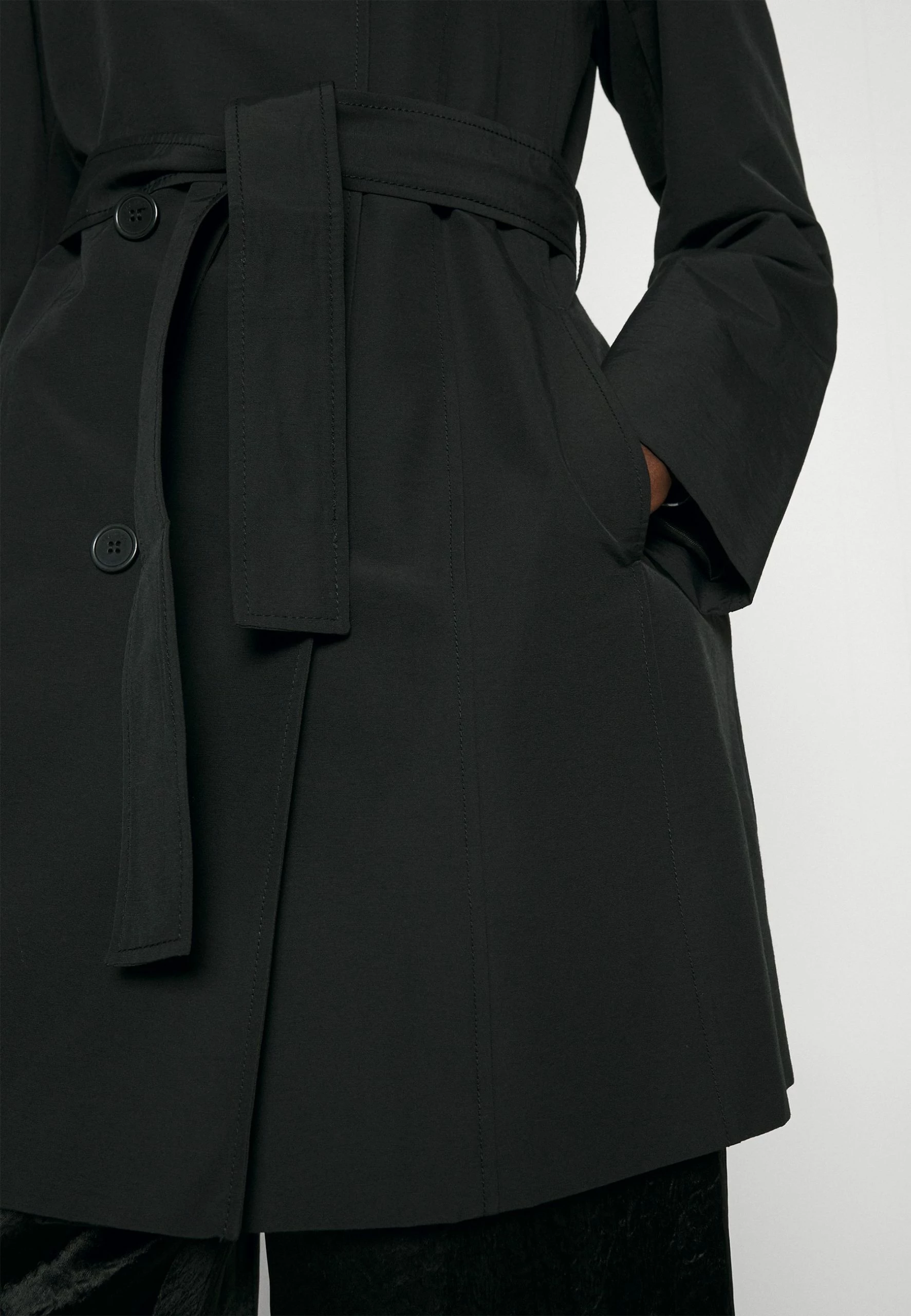 MAX & Co. Milo - Trench - Black 8 MAX & Co. Milo - Trench - Black – Image 6