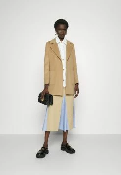 MAX & Co. Shortrun - Manteau Court - Camel 10 MAX & Co. Shortrun - Manteau Court - Camel -MAX & Co.Ventes a1a34351d15f4f15acadbf1cc4b8ffb5