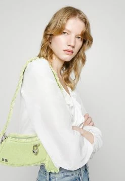 MAX & Co. Casetta - Blouse - Milk -MAX & Co.Ventes b0b55ca481024e23afdb9f26e3e10ec6