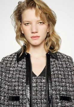 MAX & Co. Crusca - Blouson Bomber - Black Pattern 13 MAX & Co. Crusca - Blouson Bomber - Black Pattern -MAX & Co.Ventes c753b6487e2b45e4a815f8ecc09a9900